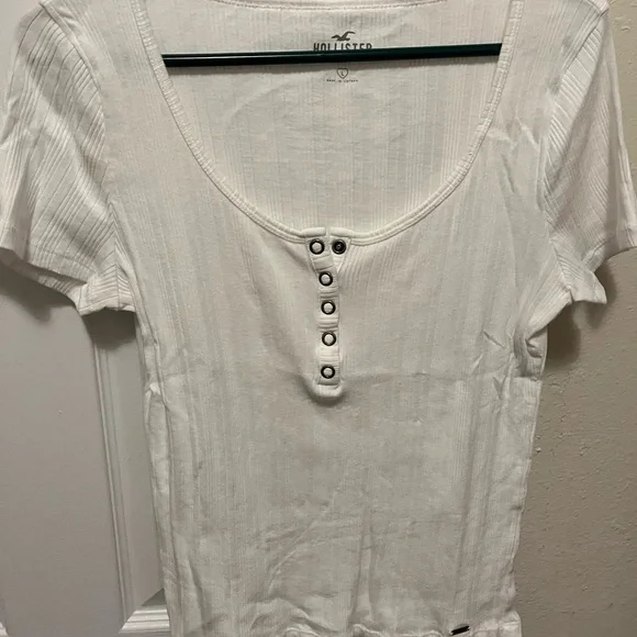 Hollister White Short Sleeve Crop Top - Picture 1 of 3